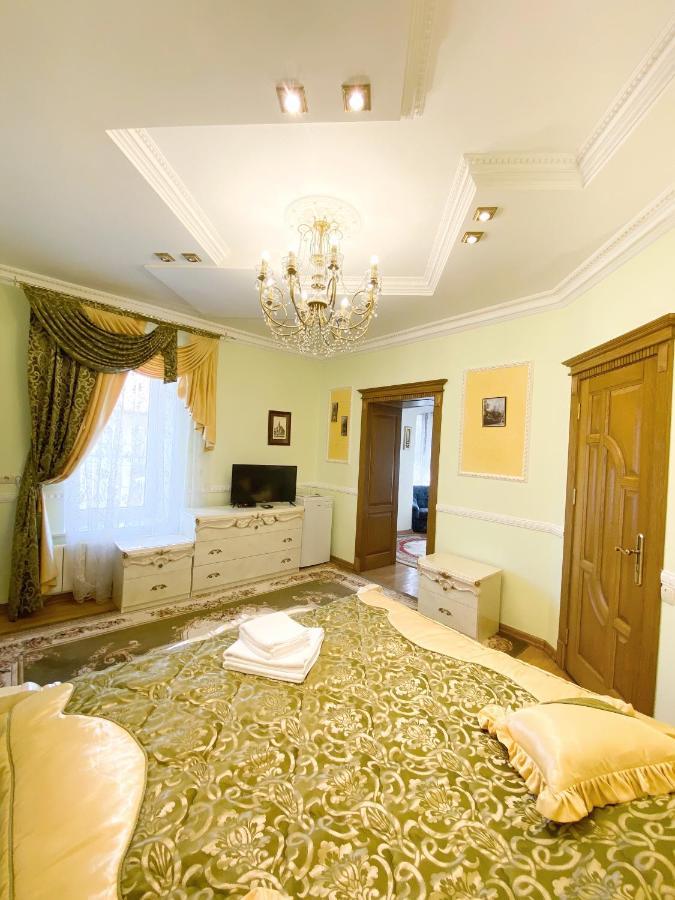 Петрос Family Hotel Yaremche Ngoại thất bức ảnh