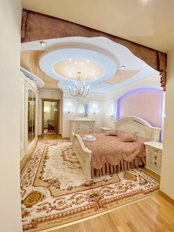 Петрос Family Hotel Yaremche Ngoại thất bức ảnh
