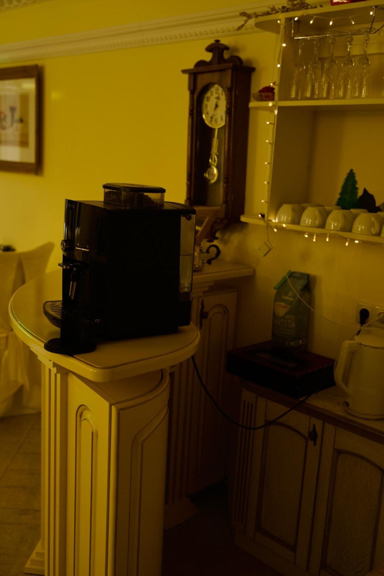 Петрос Family Hotel Yaremche Ngoại thất bức ảnh