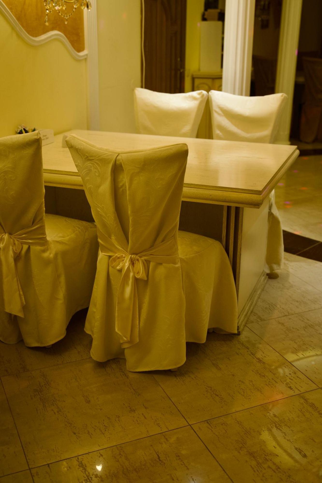 Петрос Family Hotel Yaremche Ngoại thất bức ảnh